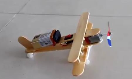 t کاردستی هواپیمای چوبی (ویدئو)